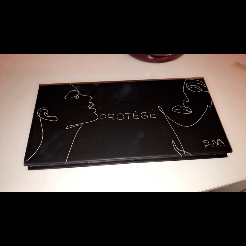 SUVA Beauty Protégé Eyeshadow Palette